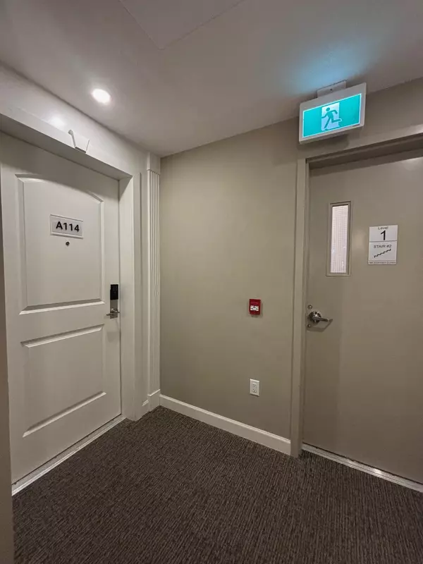 Langley, BC V2Y 3J7,20716 Willoughby Town Centre DR #A114