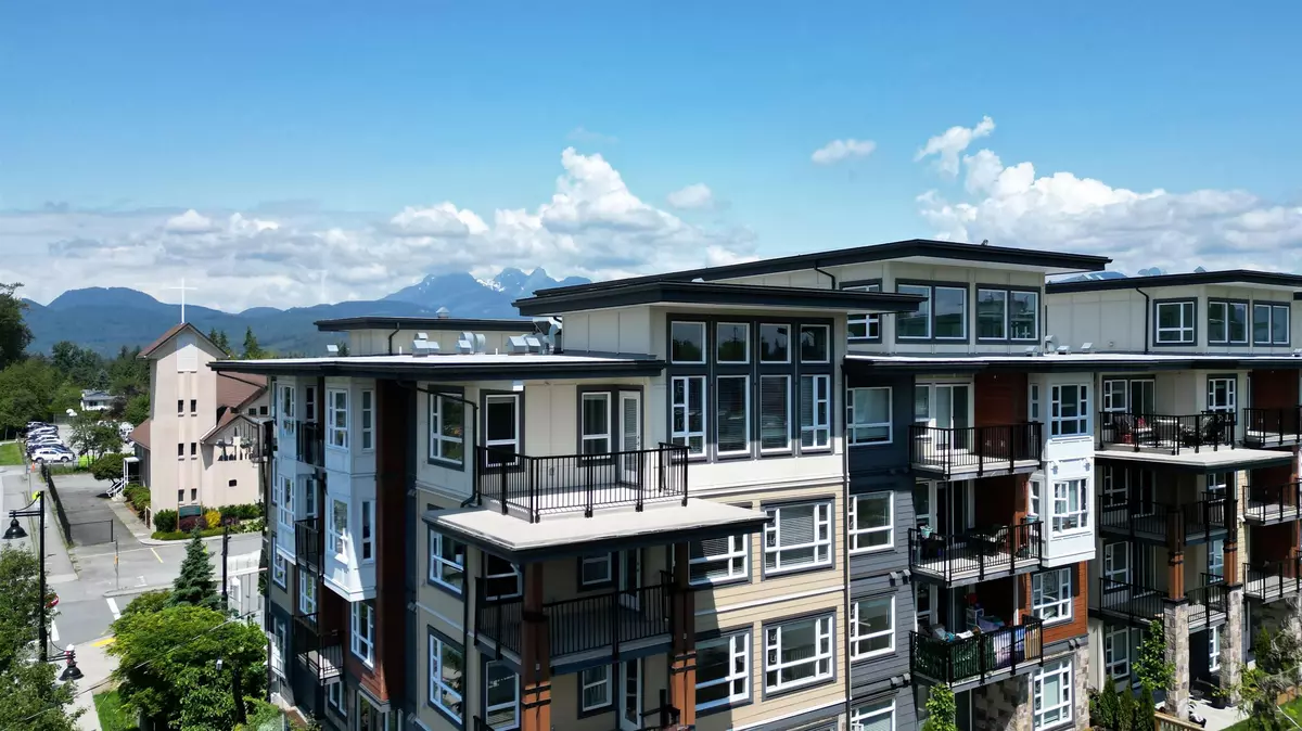 Maple Ridge, BC V2X 3Y8,22562 121 AVE #413