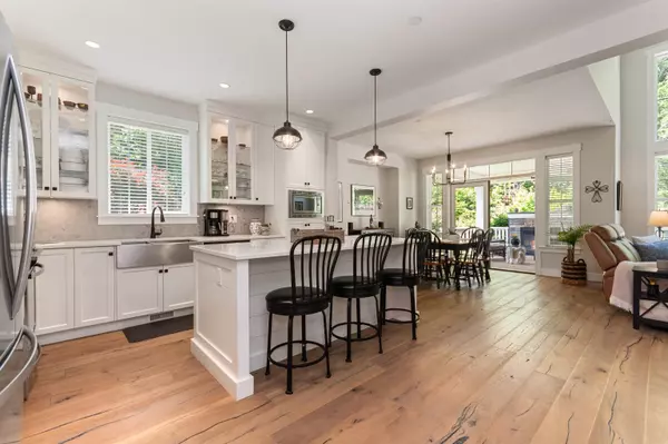 Cultus Lake, BC V2R 0Z4,43419 Old Orchard LN