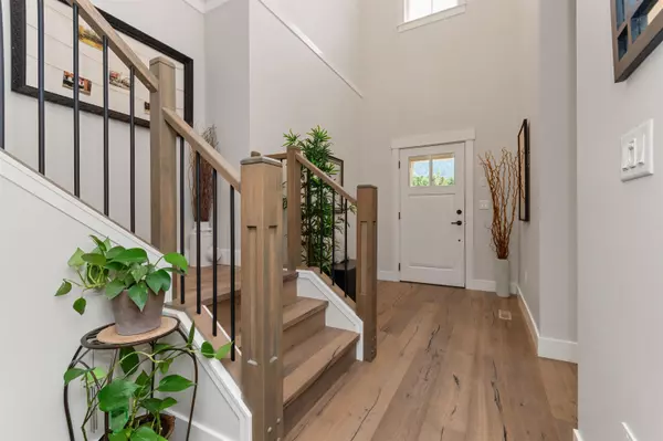 Cultus Lake, BC V2R 0Z4,43419 Old Orchard LN