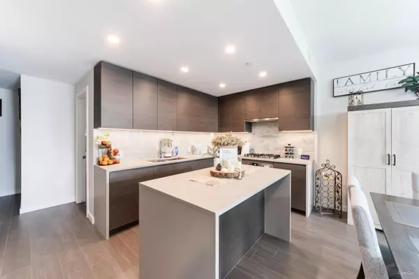 Burnaby, BC V5C 0N7,2186 Gilmore AVE #1608