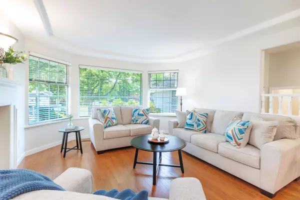 8857 158 ST,  Surrey,  BC V4N 2Y7