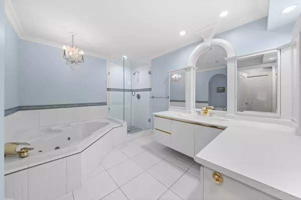 Surrey, BC V3Z 9W9,16581 26 AVE