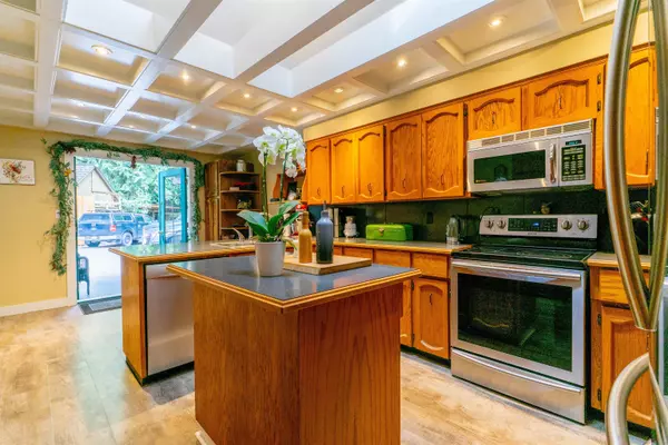 Abbotsford, BC V3G 1C6,36189 Dawn CRES