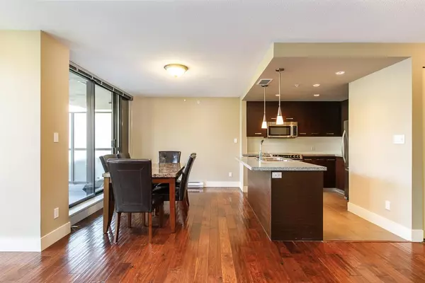 Coquitlam, BC V3B 0B8,2959 Glen DR #301