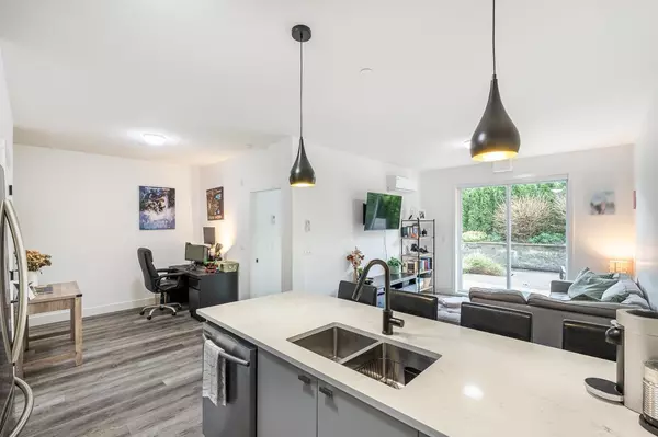 Maple Ridge, BC V2X 4K8,12320 222 ST #101