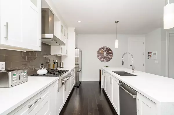 Surrey, BC V3Z 2J4,15988 32 AVE #64