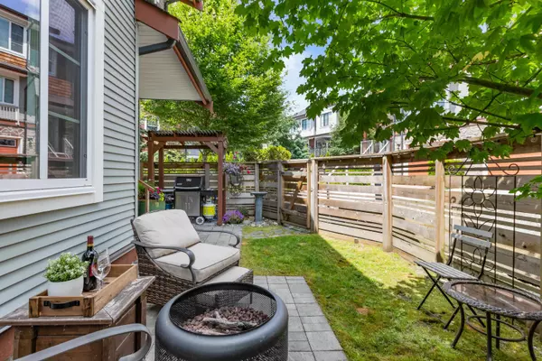 Maple Ridge, BC V4R 0E9,23651 132 AVE #69