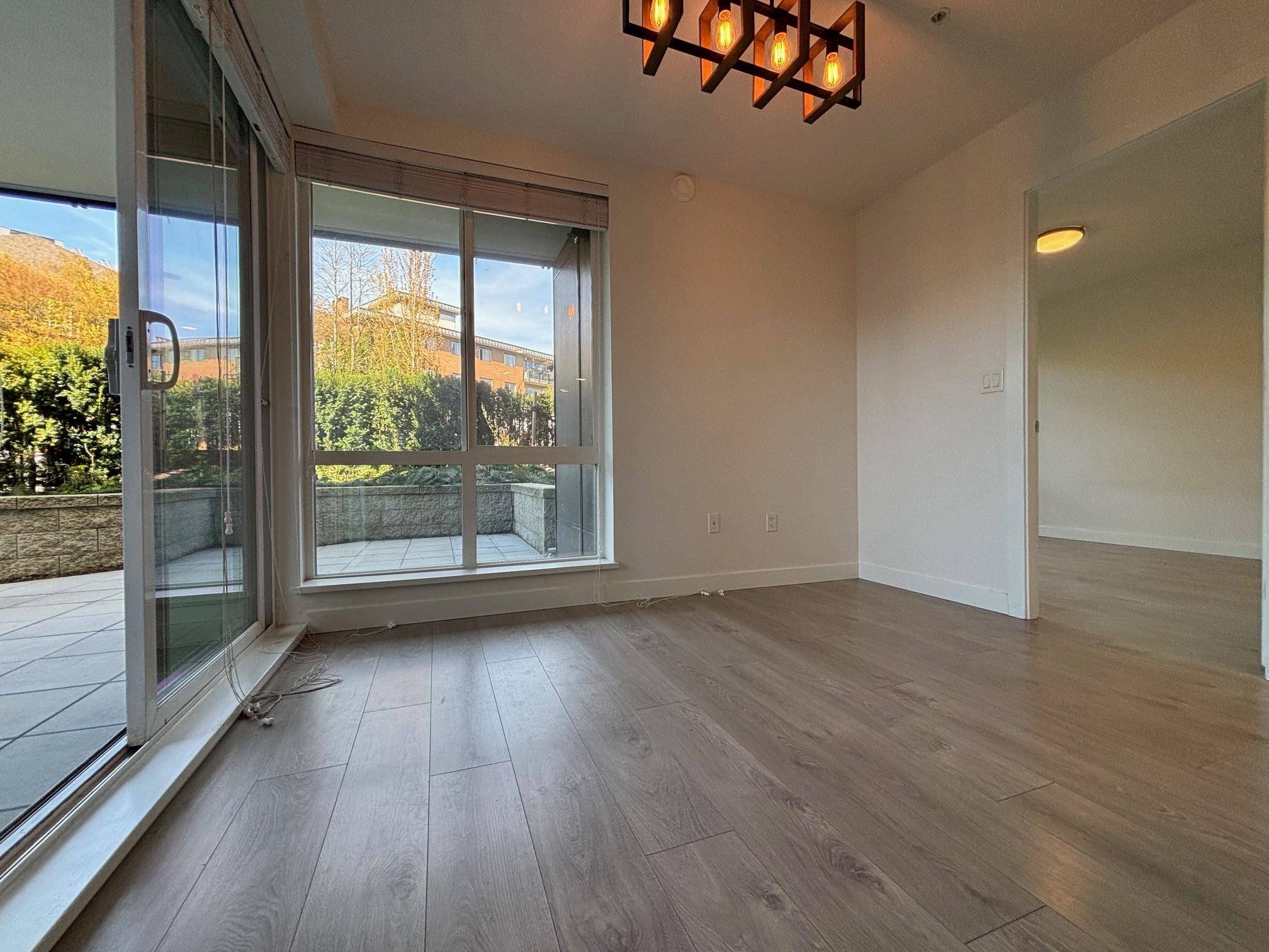 North Vancouver, BC V7L 0H1,108 E 8th ST #121