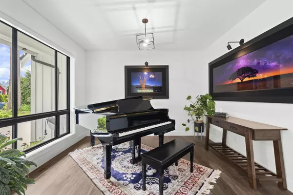 Langley, BC V1M 2R6,9269 Greer ST