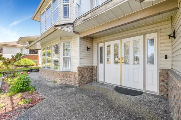 Abbotsford, BC V2T 5K5,3096 Kingfisher DR