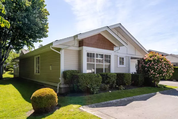 Surrey, BC V3S 9G1,6885 184 ST #54