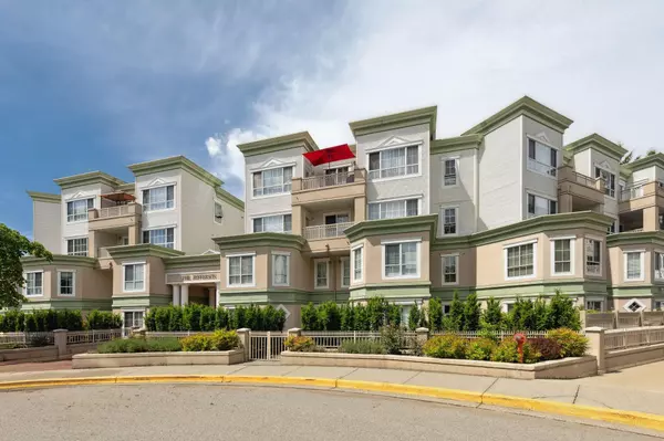 Coquitlam, BC V3B 7P2,2960 Princess CRES #203