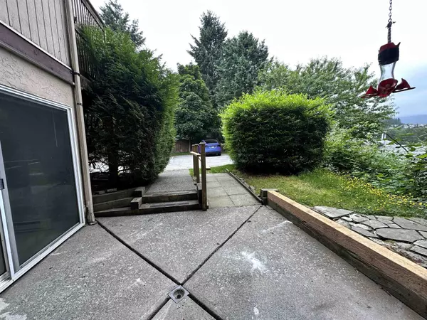 Port Moody, BC V3H 3V6,319 Highland WAY #1