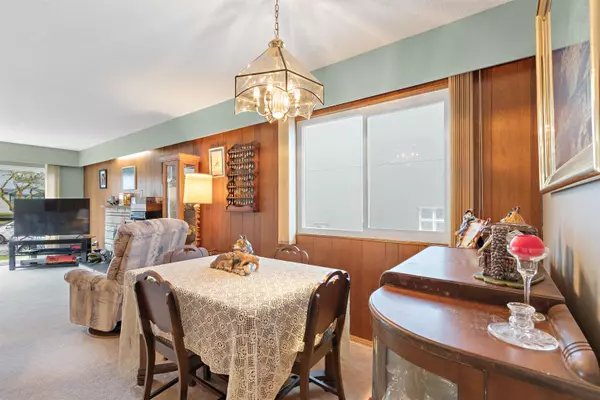 Vancouver, BC V6P 2R1,1542 W 65th AVE