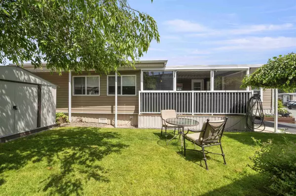 Surrey, BC V4A 4X4,1840 160 ST #158