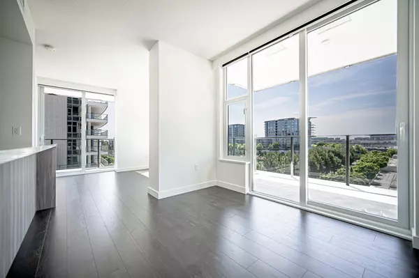 Richmond, BC V6X 0W8,8611 Hazelbridge WAY #701