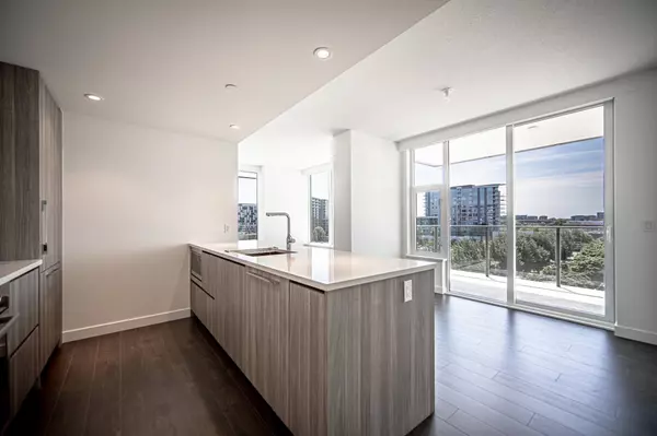 Richmond, BC V6X 0W8,8611 Hazelbridge WAY #701