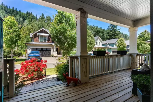 Lindell Beach, BC V2R 0Z4,43319 Creekside CIR
