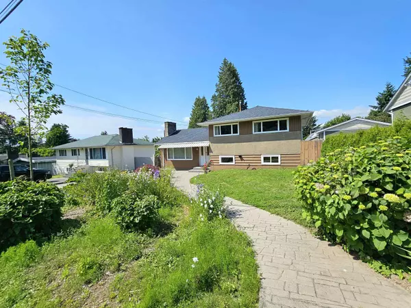 Surrey, BC V3R 4V4,15117 Canary DR