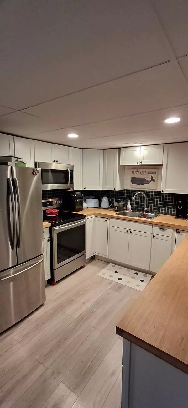 Delta, BC V4C 2V2,10833 85a AVE