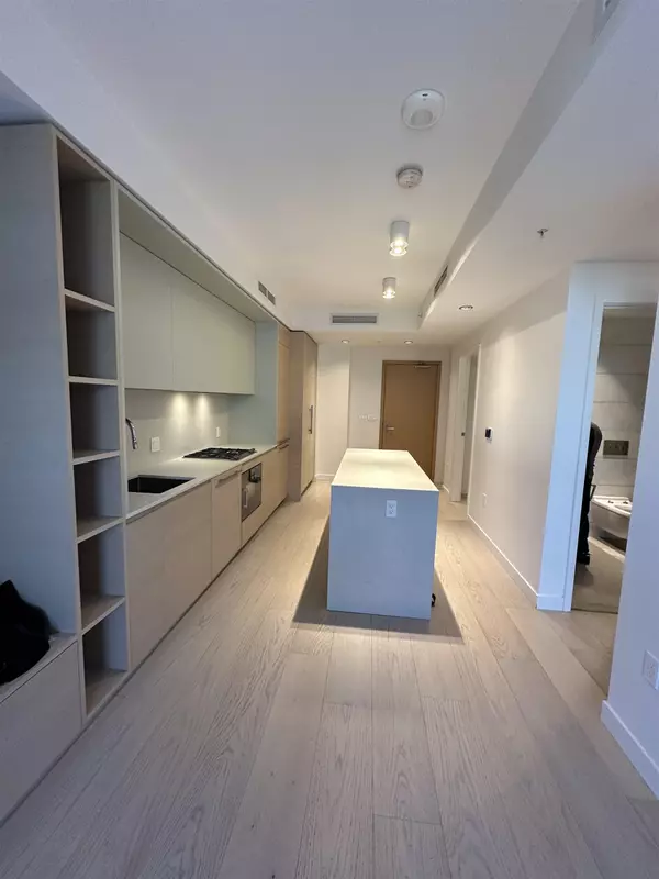 Vancouver, BC V6Z 0G7,1289 Hornby ST #3603