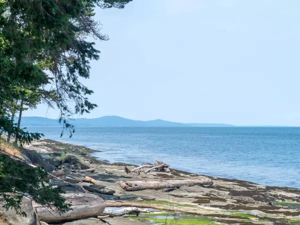 Galiano Island, BC V0N 1P0,1656 W Sticks Allison RD