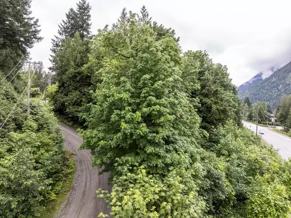 Hope, BC V0X 1L3,22793 Ross RD