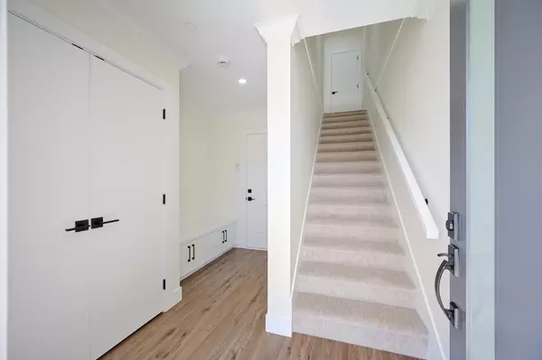 New Westminster, BC V3M 6S1,1115 Roma AVE #26