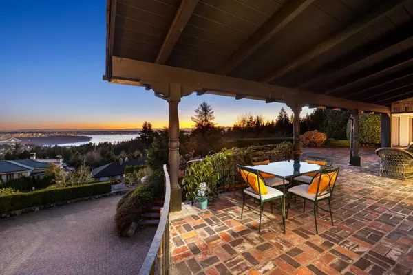 West Vancouver, BC V7S 1S6,985 King Georges WAY