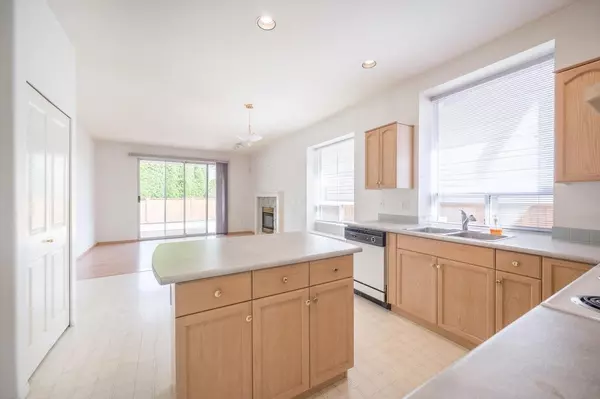 Port Coquitlam, BC V3B 3M8,2546 Coast Meridian RD