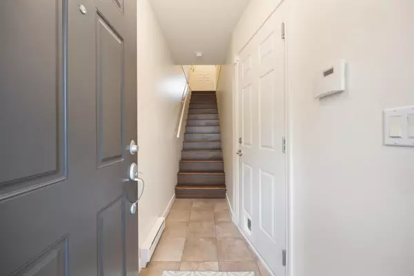 Burnaby, BC V3J 7Y4,3379 Morrey CT #22