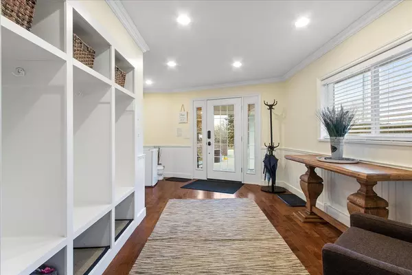 Yarrow, BC V2R 5J6,4120 Eckert ST