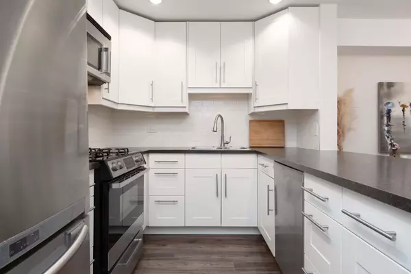 North Vancouver, BC V7G 2G8,3922 Indian River DR