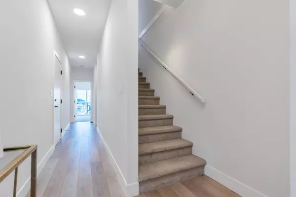 Chilliwack, BC V2R 4A1,43998 Chilliwack Mountain RD #24