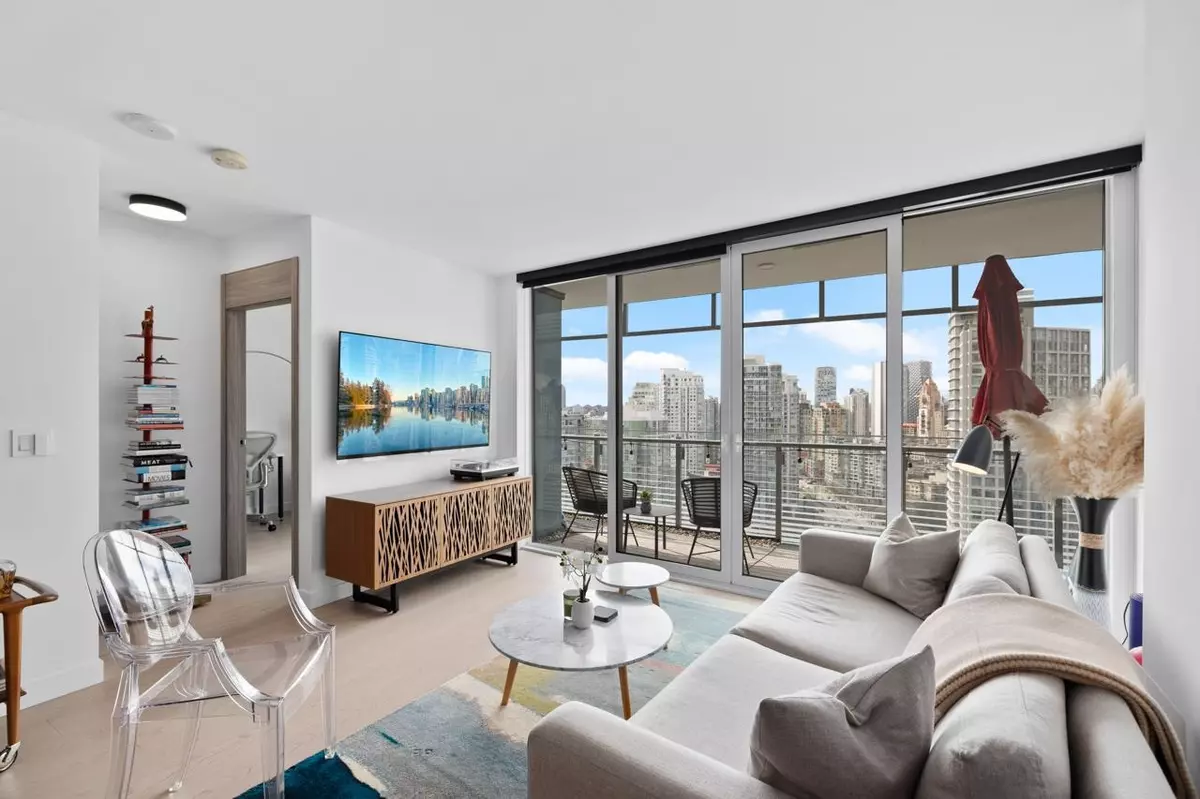 Vancouver, BC V6Z 0E7,89 Nelson ST #2420