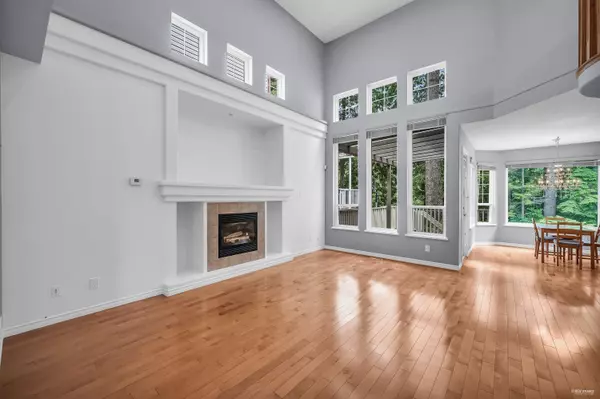 Coquitlam, BC V3E 3M9,3269 Chartwell Grn