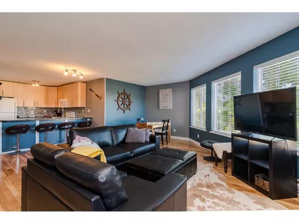 White Rock, BC V4B 4A1,1369 George ST #204
