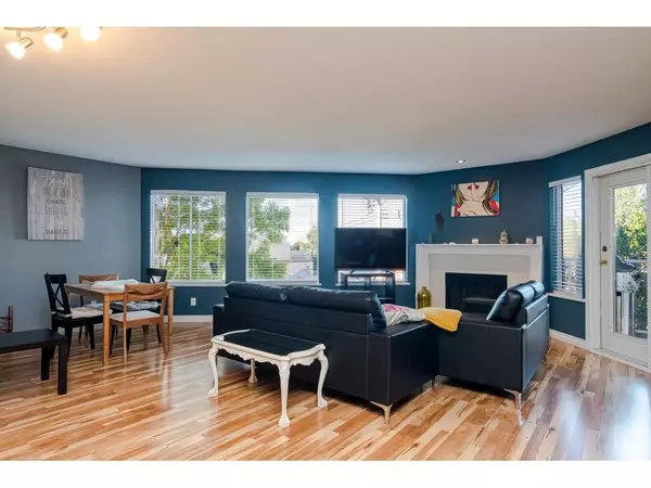 White Rock, BC V4B 4A1,1369 George ST #204