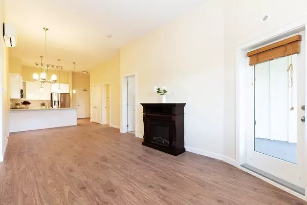 Langley, BC V2Y 3L4,8558 202b ST #612