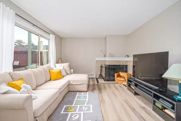 Tsawwassen, BC V4M 3T9,5421 10th AVE #109