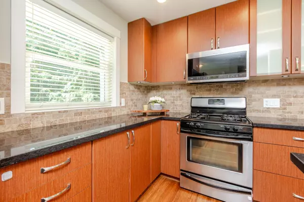 Maple Ridge, BC V2X 8X1,22206 124 AVE #5