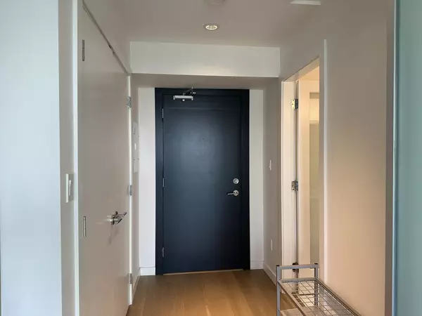 Surrey, BC V3T 0N2,13438 Central AVE #1007