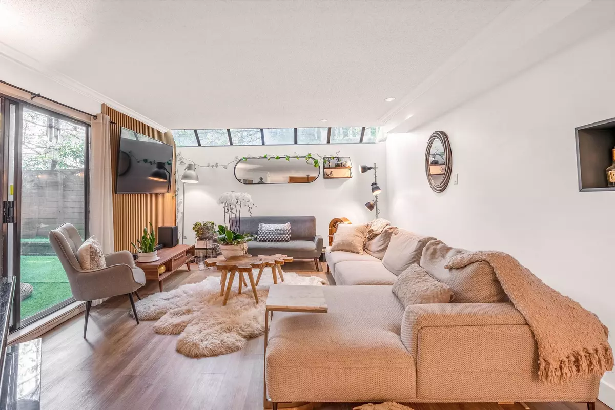 Vancouver, BC V6G 3A5,1500 Pendrell ST #216