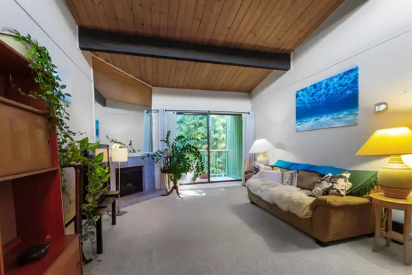 Burnaby, BC V3N 4K1,3901 Carrigan CT #302