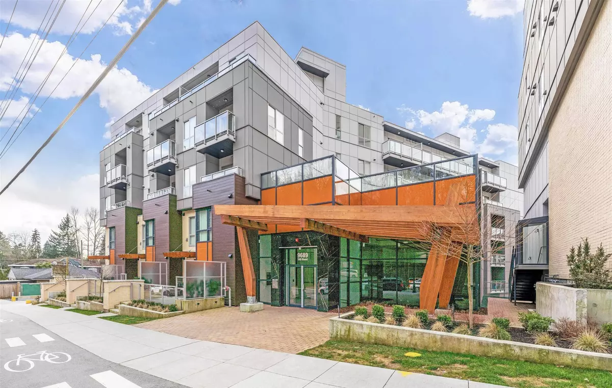 Surrey, BC V3T 0P3,9689 140 ST #506