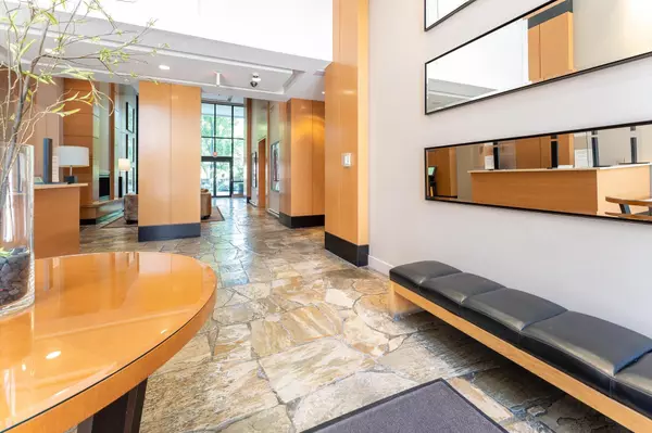 Vancouver, BC V6B 1T7,928 Homer ST #1808