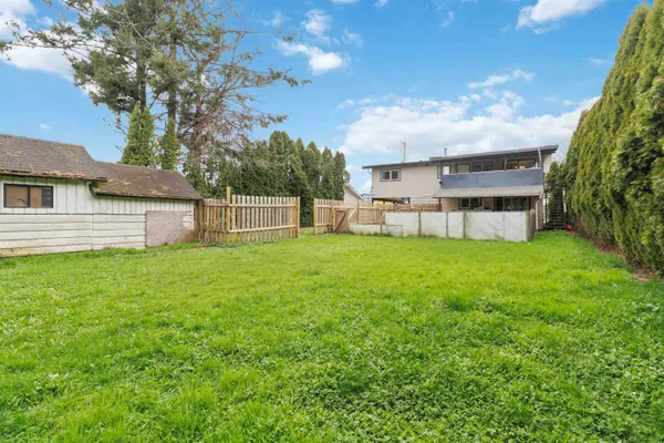 Chilliwack, BC V2P 5V6,8702 Broadway ST