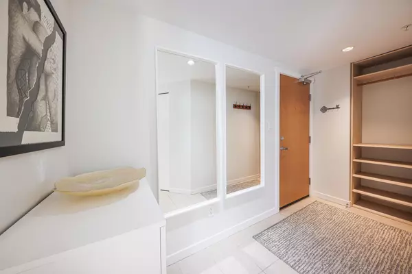 Port Moody, BC V3H 0A1,651 Nootka WAY #601