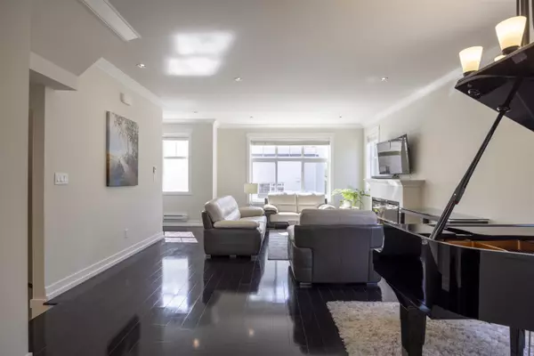 Surrey, BC V3Z 0L9,16458 23a AVE #16